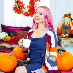 Aaliyah Love in 'Team Skeet' Pumpkin Spice (Thumbnail 15)