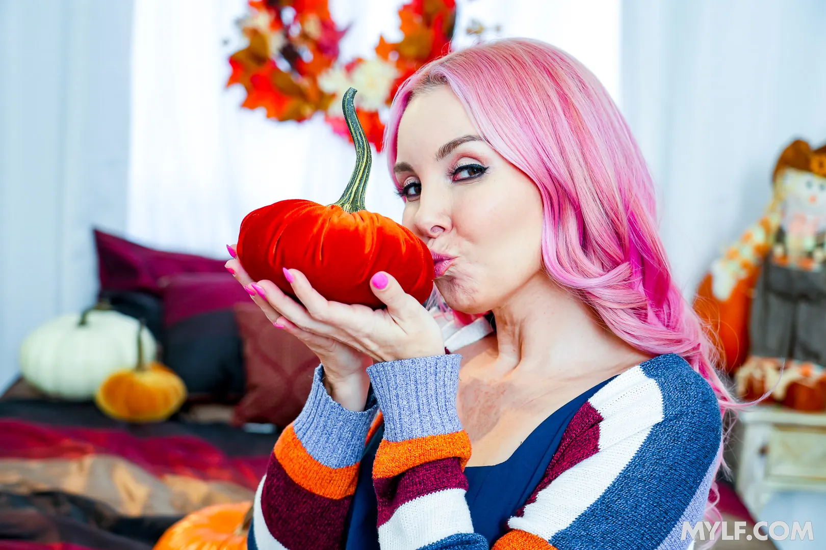 Team Skeet 'Pumpkin Spice' starring Aaliyah Love (Photo 20)