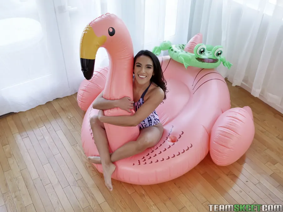 Team Skeet 'Diving In Her Deep End' starring Adrian Hush (Photo 10)