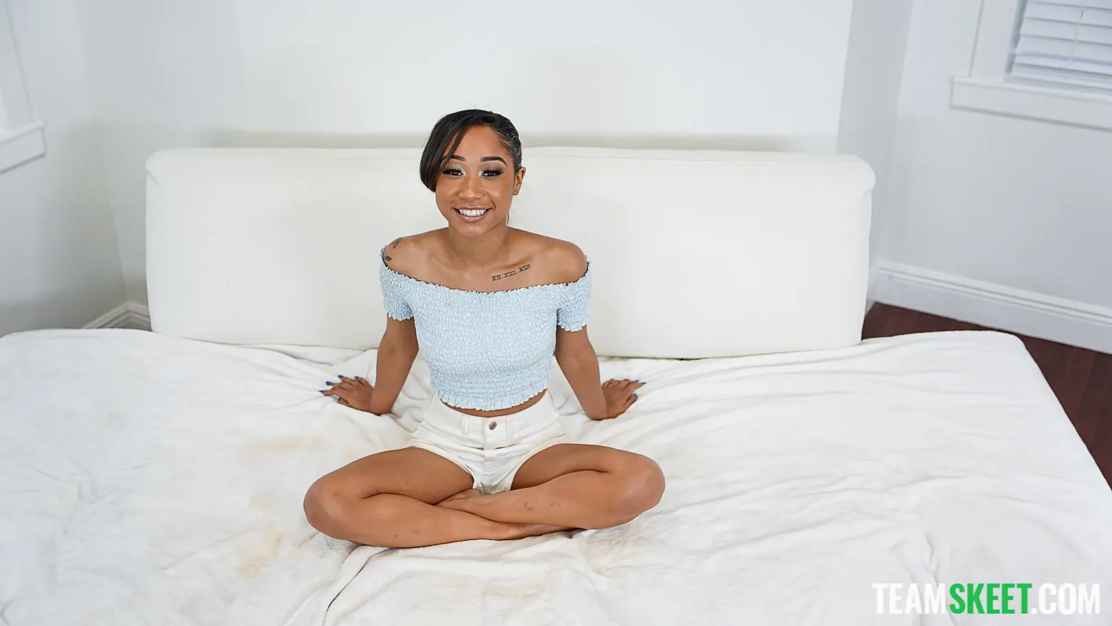 Alicia Reign en 'Cupcakes para la universidad' from 'Team Skeet' (foto 13) Team Skeet 'Cupcakes para la universidad' protagonizando Alicia Reign (foto 13)