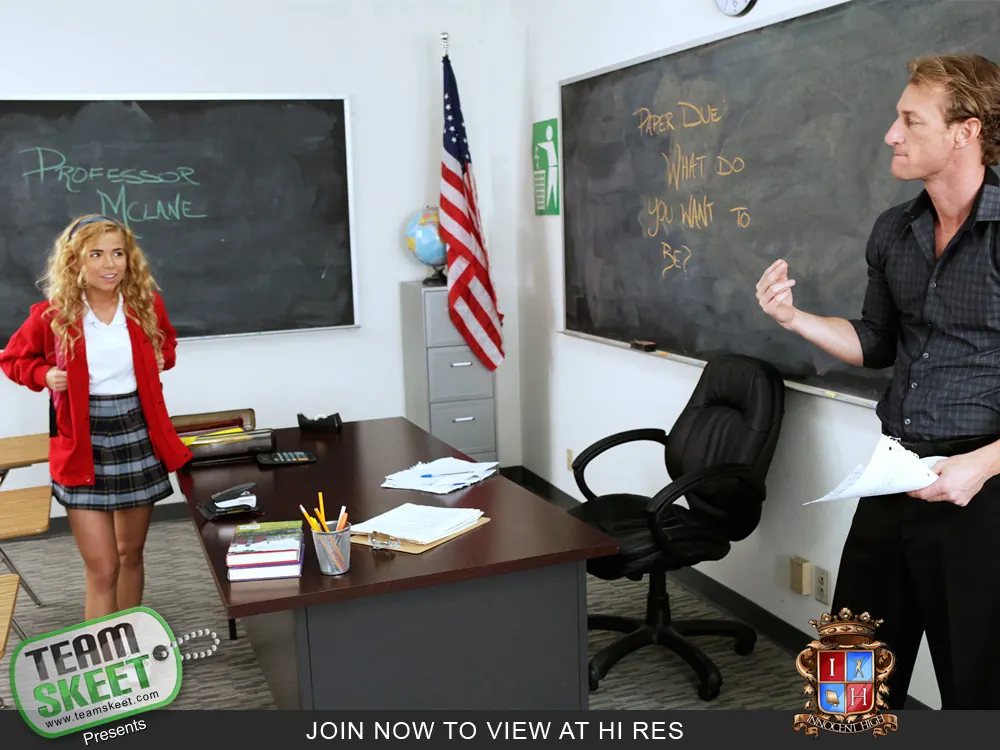 Team Skeet 'Estudiante con notas sobresalientes obtiene crédito adicional' protagonizando Alina West (foto 2)