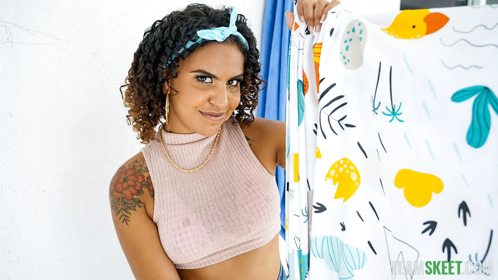 Team Skeet 'A Heat You Can't Beat' starring Alix Avery (Photo 55)