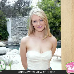 Alli Rae en 'Team Skeet' Una parte del equipo (Miniatura 1)