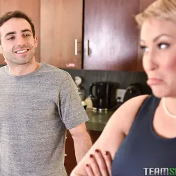 Anastasia Rose en 'Team Skeet' Compartiendo la carga cremosa (Miniatura 54)