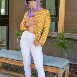 Angeline Red in 'Team Skeet' Time To Let Loose (Thumbnail 30)