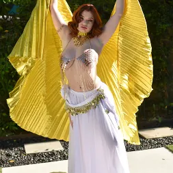 Annabel Redd en 'Team Skeet' Las chicas tetonas gobiernan el mundo (Miniatura 13)