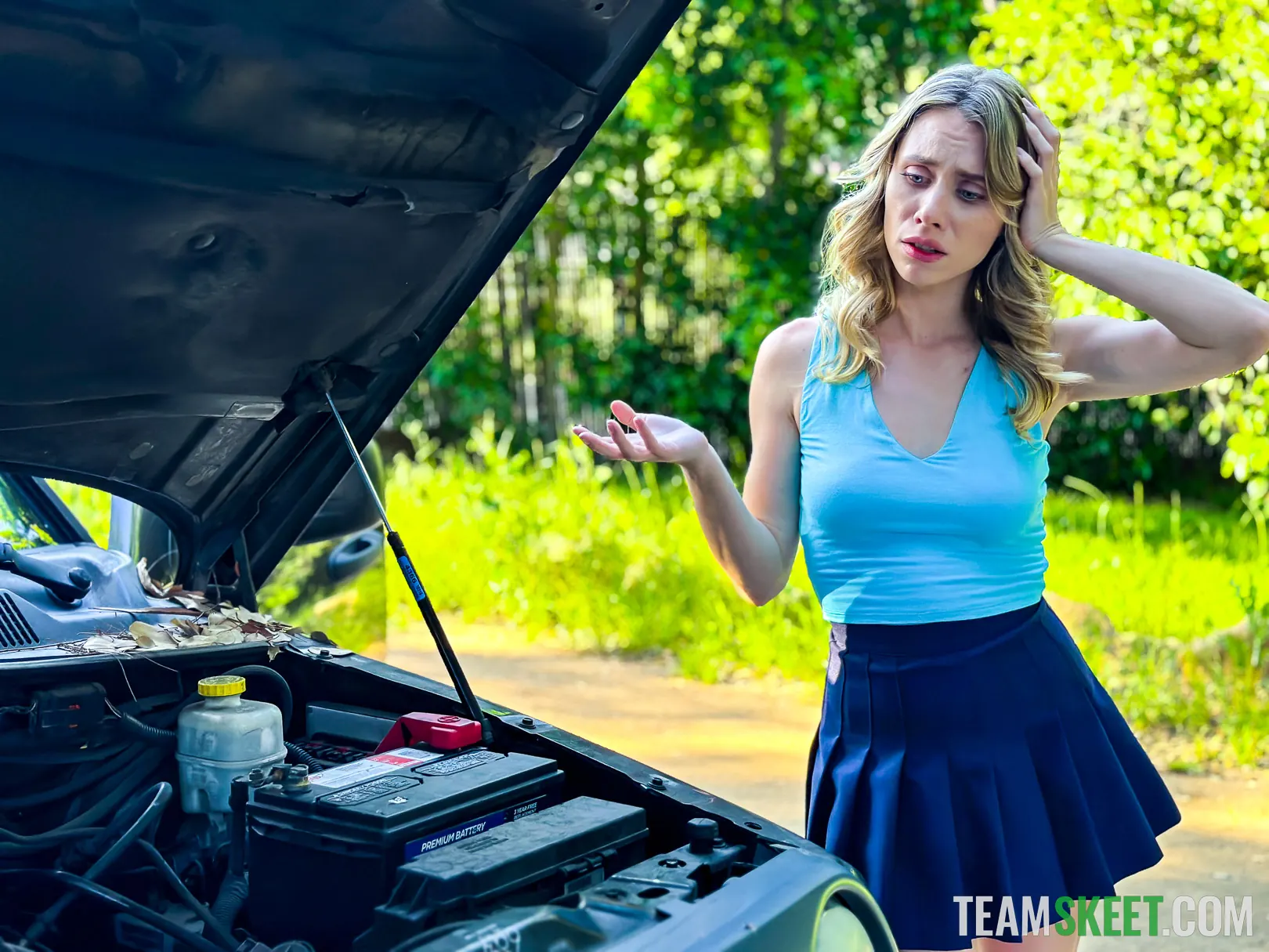 Team Skeet 'Concept: Roadside Rescue' starring Anya Olsen (Photo 18)
