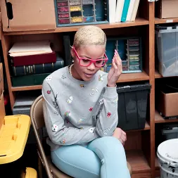 Arie Faye in Case No. 8165224 (Photo 1) Arie Faye in 'Team Skeet' Case No. 8165224 (Thumbnail 1)