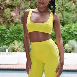 Ashley Aleigh en 'Team Skeet' Avanzando con fuerza en el color rosa (Miniatura 1)