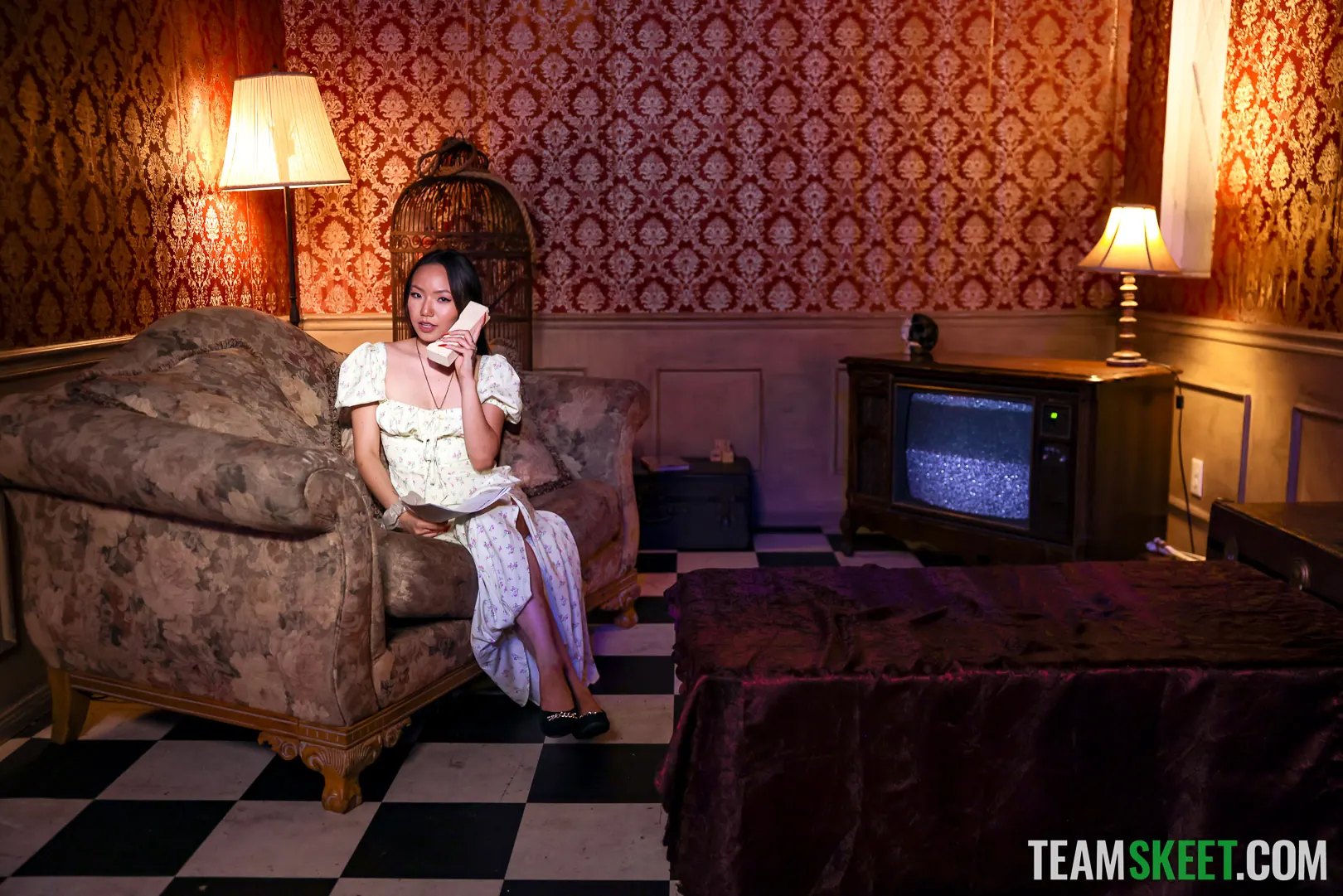 Asia Lee en 'Cinco jodidas en Skeet's' from 'Team Skeet' (foto 1) Team Skeet 'Cinco jodidas en Skeet's' protagonizando Asia Lee (foto 1)