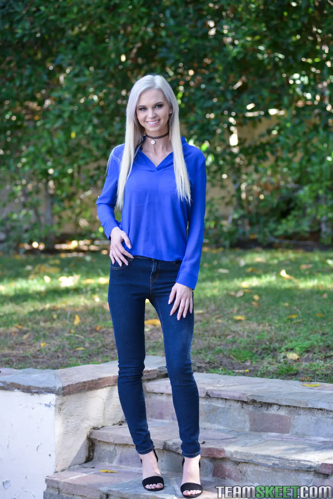 Team Skeet 'Mi madrastra es una camgirl' protagonizando Astrid Star (foto 1)