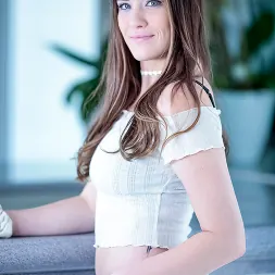 Autumn Belle in 'Team Skeet' Stepsisters Sexual Message (Thumbnail 14)