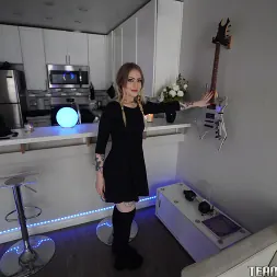 Baby Sid en 'Team Skeet' Chicas calientes bienvenidas (Miniatura 39)