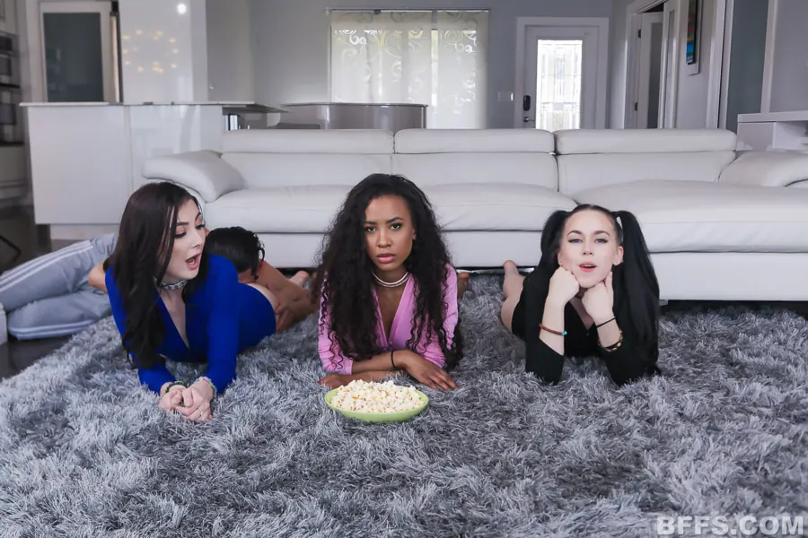 Team Skeet 'Noche de pelicula' protagonizando Bambi Black (foto 44)