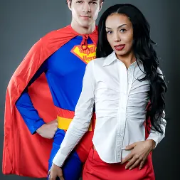 Bianca Bangs en 'Team Skeet' 'Por eso te llaman el Hombre de Acero' - Parodia de Superman (Miniatura 49)