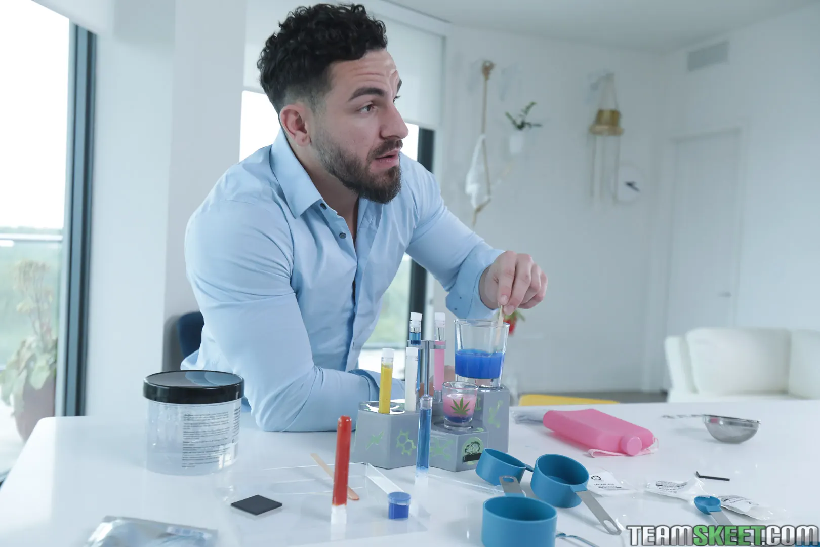 Team Skeet 'Penetrando a una belleza química' protagonizando Binky Beaz (foto 24)