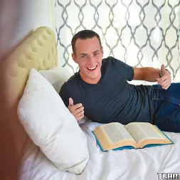 Blair Williams en 'Team Skeet' Madrastra astuta atrapa un zorro (Miniatura 105)