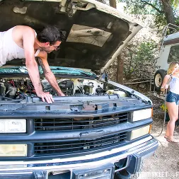 Blair Williams en 'Team Skeet' Amor tóxico (Miniatura 4)