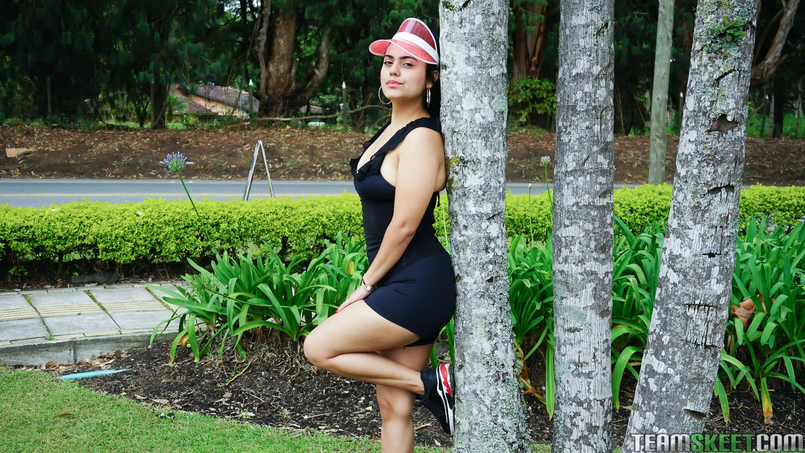 Camila Valdovino en 'Una laica latina legendaria' from 'Team Skeet' (foto 1) Team Skeet 'Una laica latina legendaria' protagonizando Camila Valdovino (foto 1)