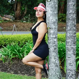 Camila Valdovino en Una laica latina legendaria (foto 1) Camila Valdovino en 'Team Skeet' Una laica latina legendaria (Miniatura 1)