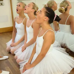 Cayla Lyons en Ensayo de ballet (foto 36) Cayla Lyons en 'Team Skeet' Ensayo de ballet (Miniatura 36)