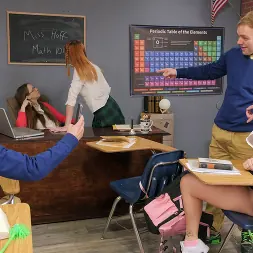 Chloe Amour en 'Team Skeet' Recopilación: las chicas terminan el trabajo (Miniatura 40)