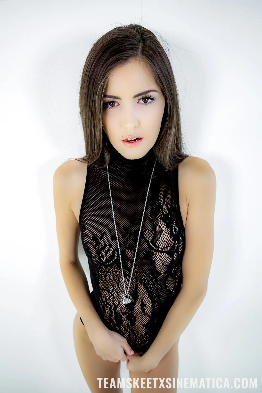 Team Skeet 'Tight Slut Cindy Rims and Rides' starring Cindy Shine (Photo 6)