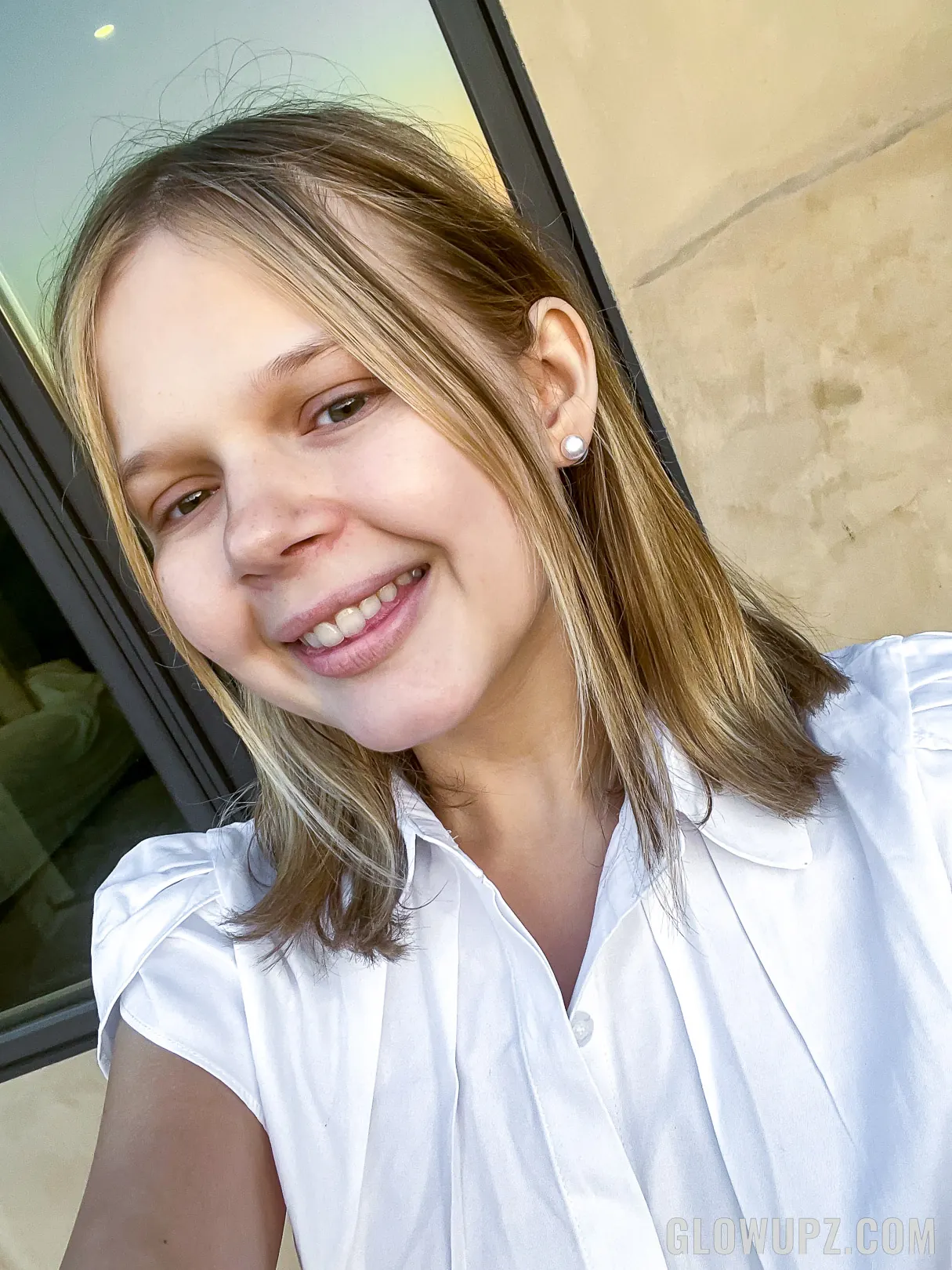 Team Skeet 'Ace of Spades' starring Coco Lovelock (Photo 1)