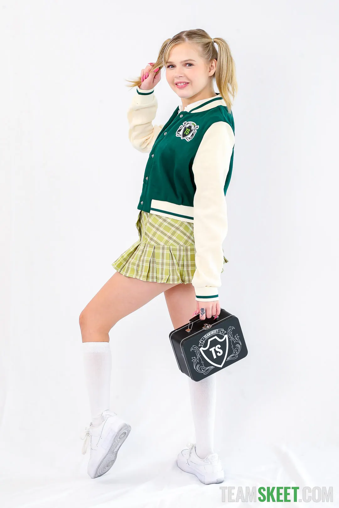 Team Skeet 'Everyone Loves Coco' starring Coco Lovelock (Photo 16)