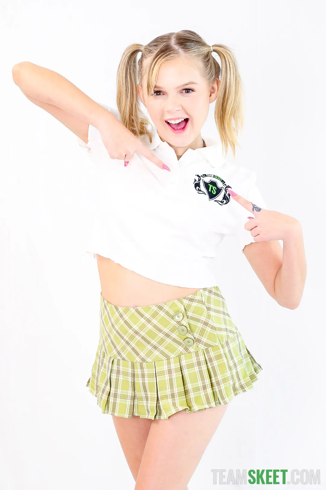 Team Skeet 'Everyone Loves Coco' starring Coco Lovelock (Photo 24)