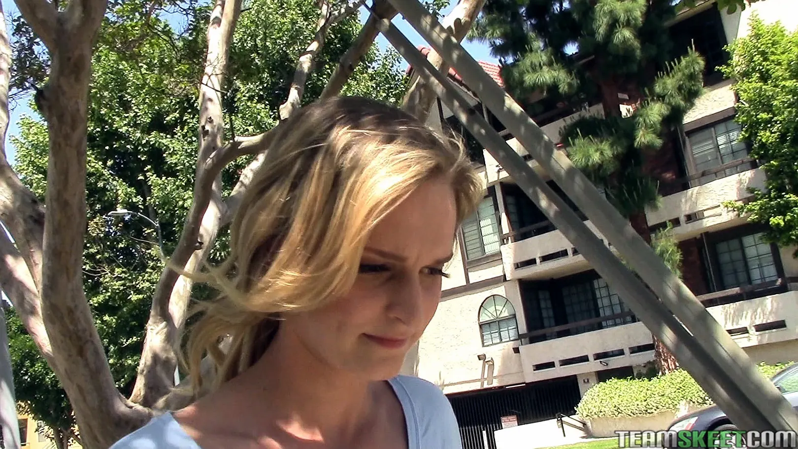 Team Skeet 'Dale la vuelta a esa cara fruncida' protagonizando Crissy Kay (foto 4)