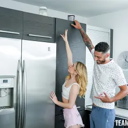 Demi Hawks en Ella quiere pastel (foto 54) Demi Hawks en 'Team Skeet' Ella quiere pastel (Miniatura 54)