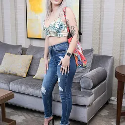 Dixie Jewel en 'Team Skeet' Del escenario a la pantalla (Miniatura 1)