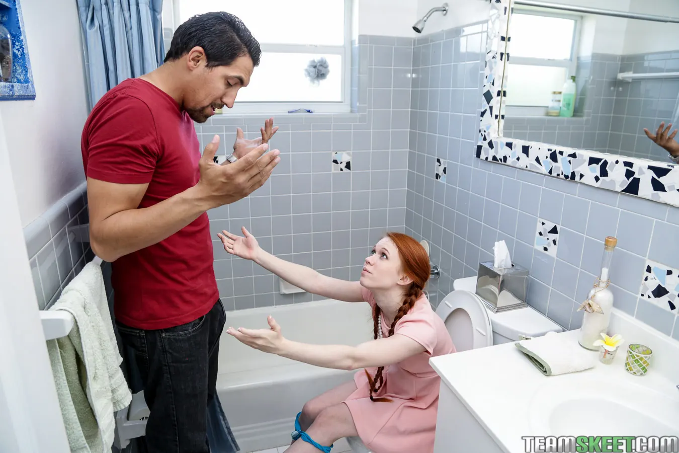 Dolly Little en '¡Estoy atascado! Por favor ayuda' from 'Team Skeet' (foto 14) Team Skeet '¡Estoy atascado! Por favor ayuda' protagonizando Dolly Little (foto 14)