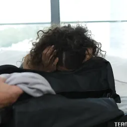 Ella Cruz en 'Team Skeet' Polizón (Miniatura 39)