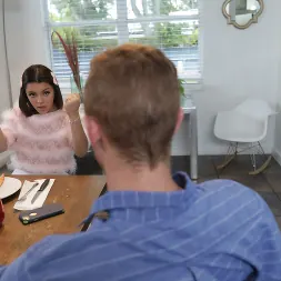 Ella Cruz en La pequeña princesa sexual se desnuda (foto 144) Ella Cruz en 'Team Skeet' La pequeña princesa sexual se desnuda (Miniatura 144)