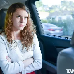 Ellie Eilish en Una necesidad de velocidad (foto 15) Ellie Eilish en 'Team Skeet' Una necesidad de velocidad (Miniatura 15)