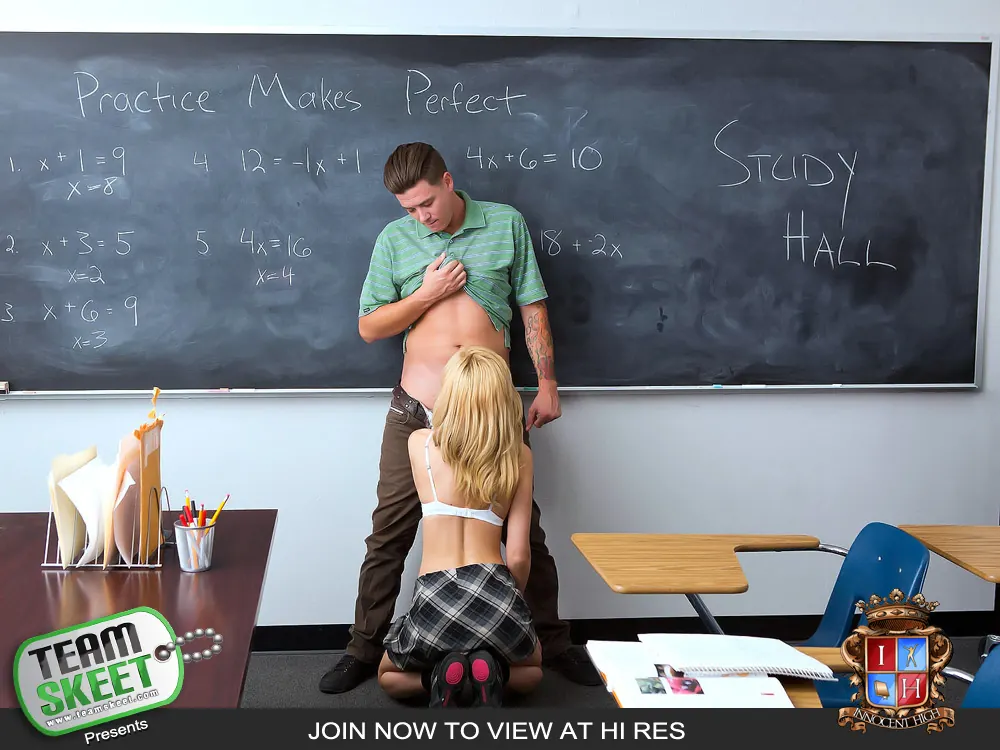 Emily Kae en 'Quiero uno largo y alto en su lugar' from 'Team Skeet' (foto 6) Team Skeet 'Quiero uno largo y alto en su lugar' protagonizando Emily Kae (foto 6)