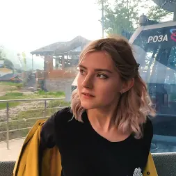 Eva Elfie in 'Team Skeet' Gondola Lift (Thumbnail 12)