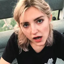 Eva Elfie in 'Team Skeet' Gondola Lift (Thumbnail 27)