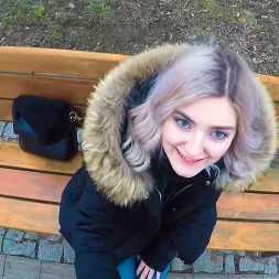 Eva Elfie en 'Team Skeet' Le hice una mamada a una fan en público (Miniatura 32)