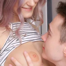 Eva Elfie en 'Team Skeet' Mi linda novia tetona (Miniatura 24)