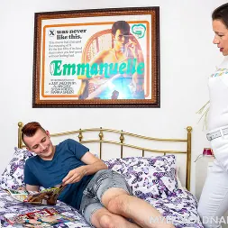 Eva Jayne in 'Team Skeet' Stay for the Milf (Thumbnail 1)