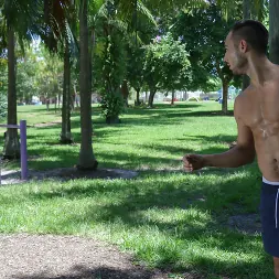 Evelin Stone en 'Team Skeet' Un chico extranjero conoce a una modelo fitness sedienta (Miniatura 30)