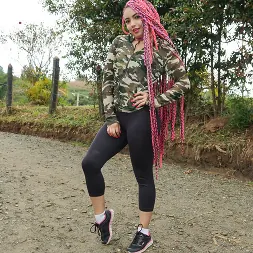 Evolet in Pink-Hair Latina Pounding (Photo 1) Evolet in 'Team Skeet' Pink-Hair Latina Pounding (Thumbnail 1)