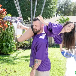 Freya von Doom en El golpe de Freya en el entretiempo (foto 24) Freya von Doom en 'Team Skeet' El golpe de Freya en el entretiempo (Miniatura 24)