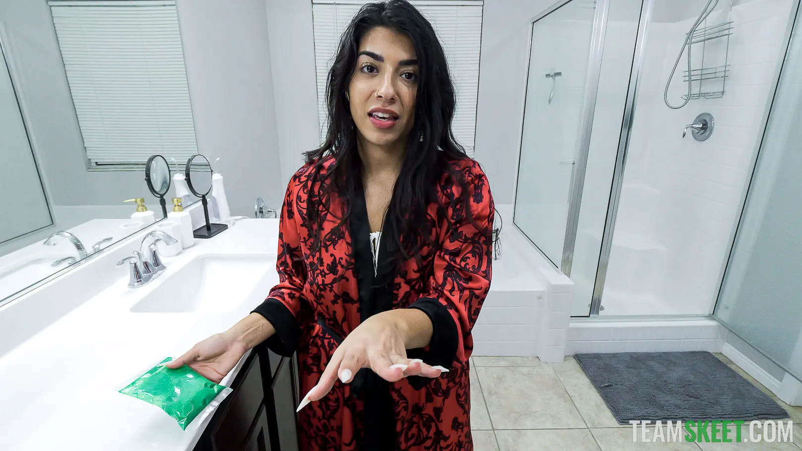 Team Skeet 'Recopilación de Hawk Tuah' protagonizando Freya von Doom (foto 24)