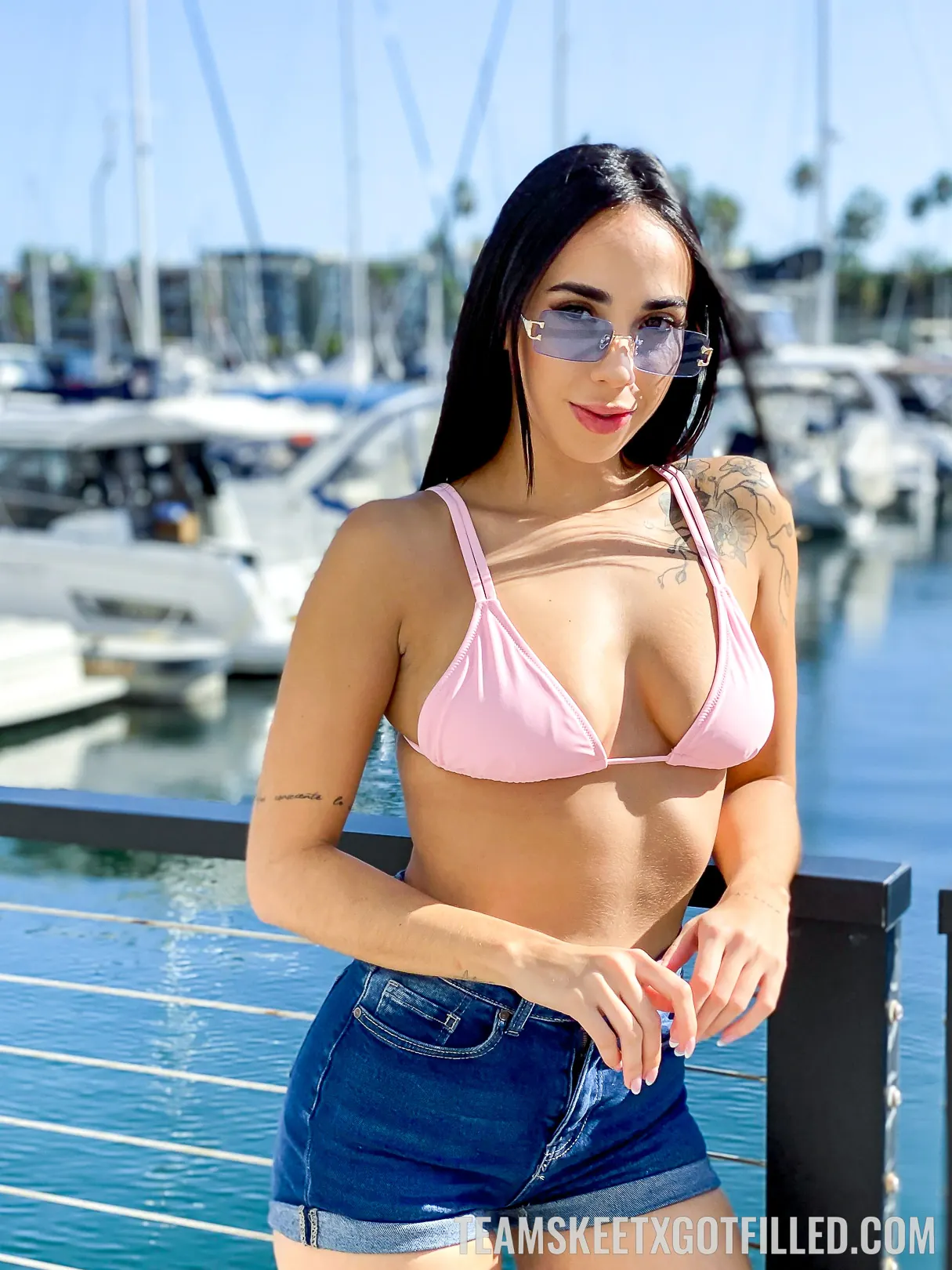 Team Skeet 'The Girl From Colombia' starring Gaby Ortega (Photo 24)