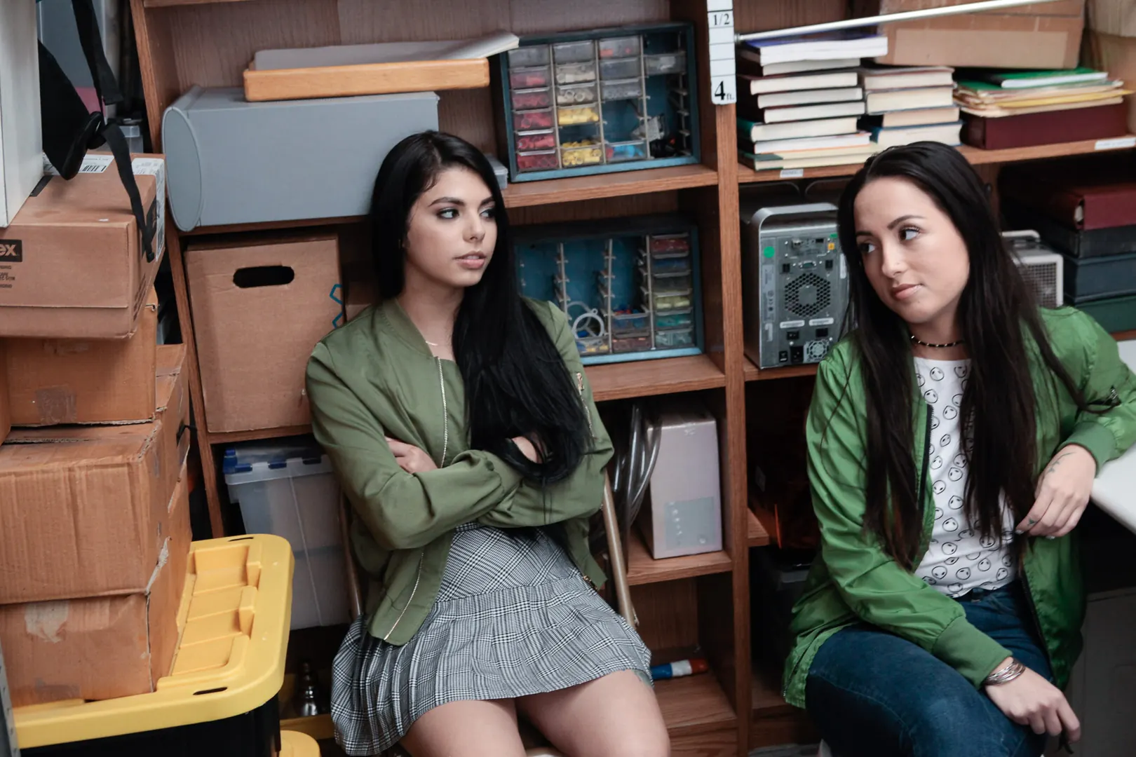 Team Skeet 'Caso N° 7968433' protagonizando Gina Valentina (foto 5)