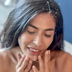 Heather Vahn in 'Team Skeet' A Refreshing Facial (Thumbnail 74)